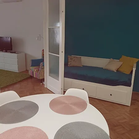 Flamingo L * Budapeşte